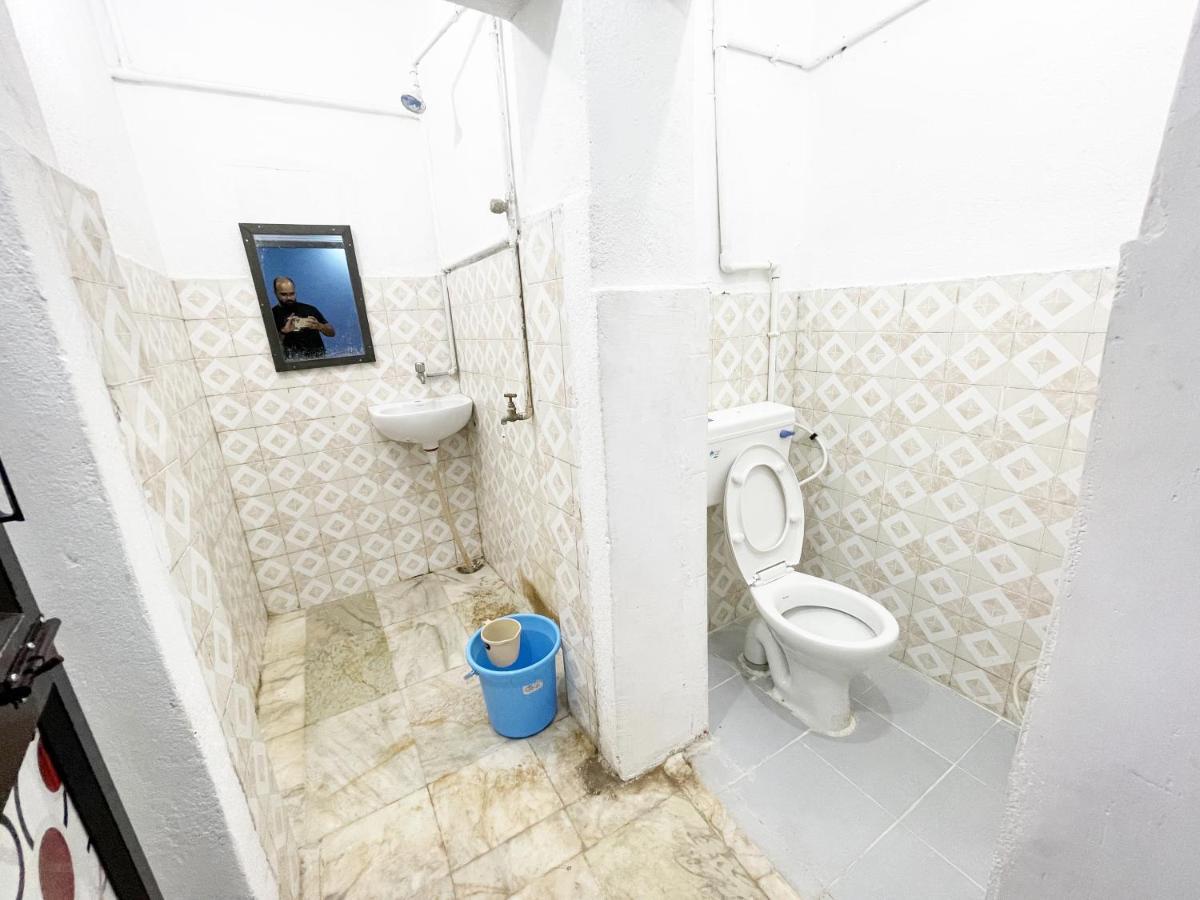 Hotel Radha Krishna Puri Eksteriør bilde