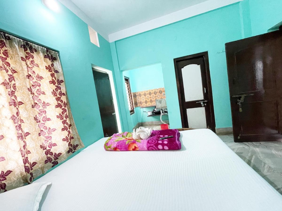 Hotel Radha Krishna Puri Eksteriør bilde