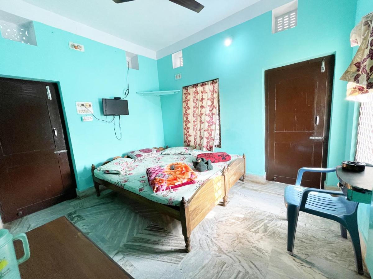 Hotel Radha Krishna Puri Eksteriør bilde