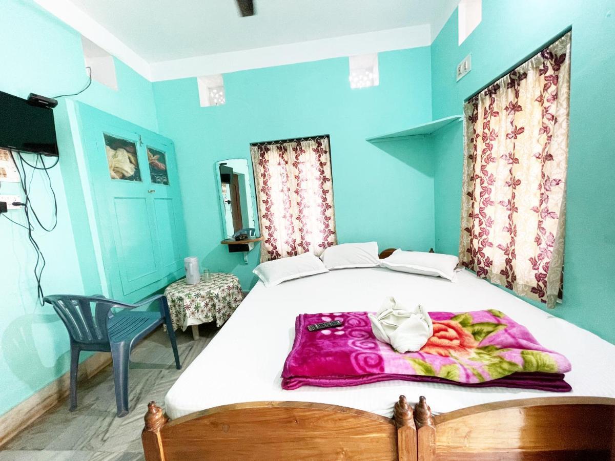 Hotel Radha Krishna Puri Eksteriør bilde