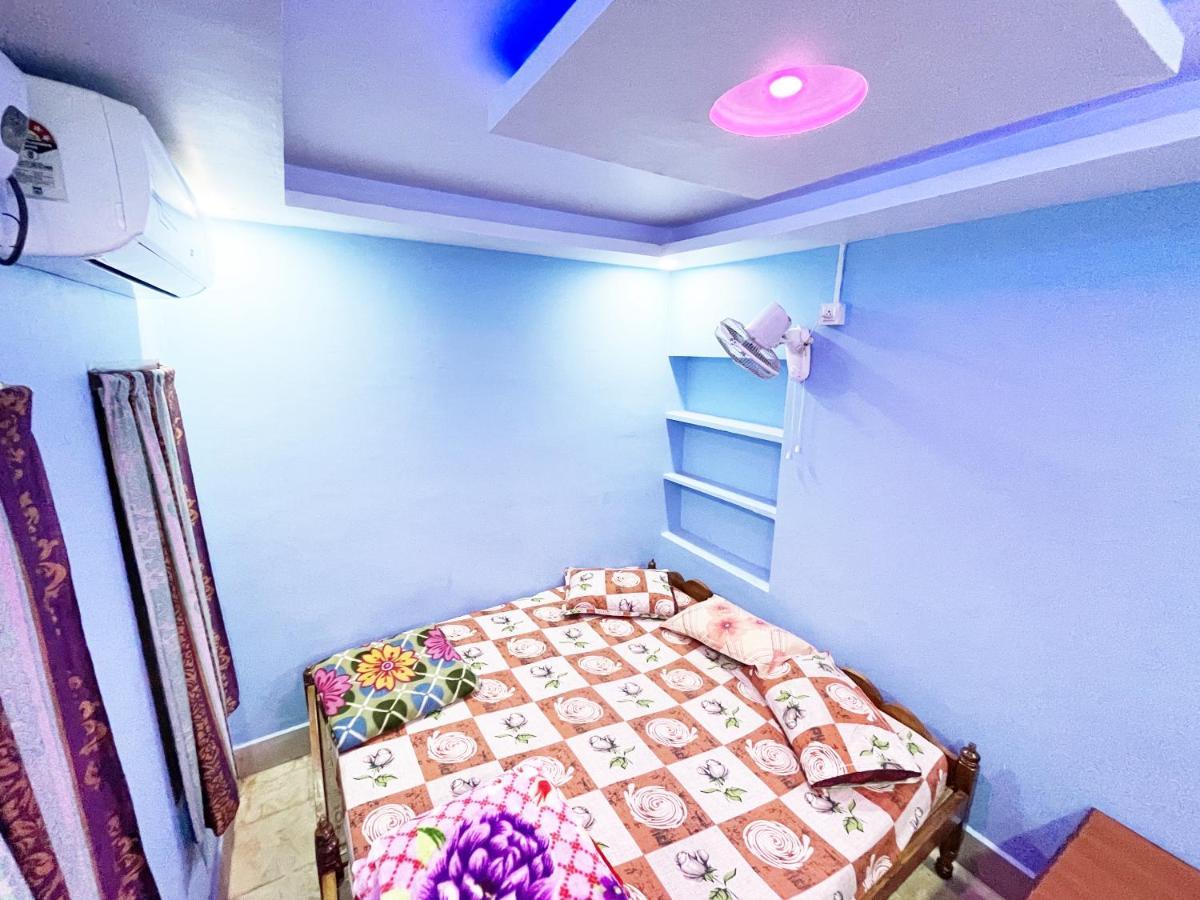 Hotel Radha Krishna Puri Eksteriør bilde