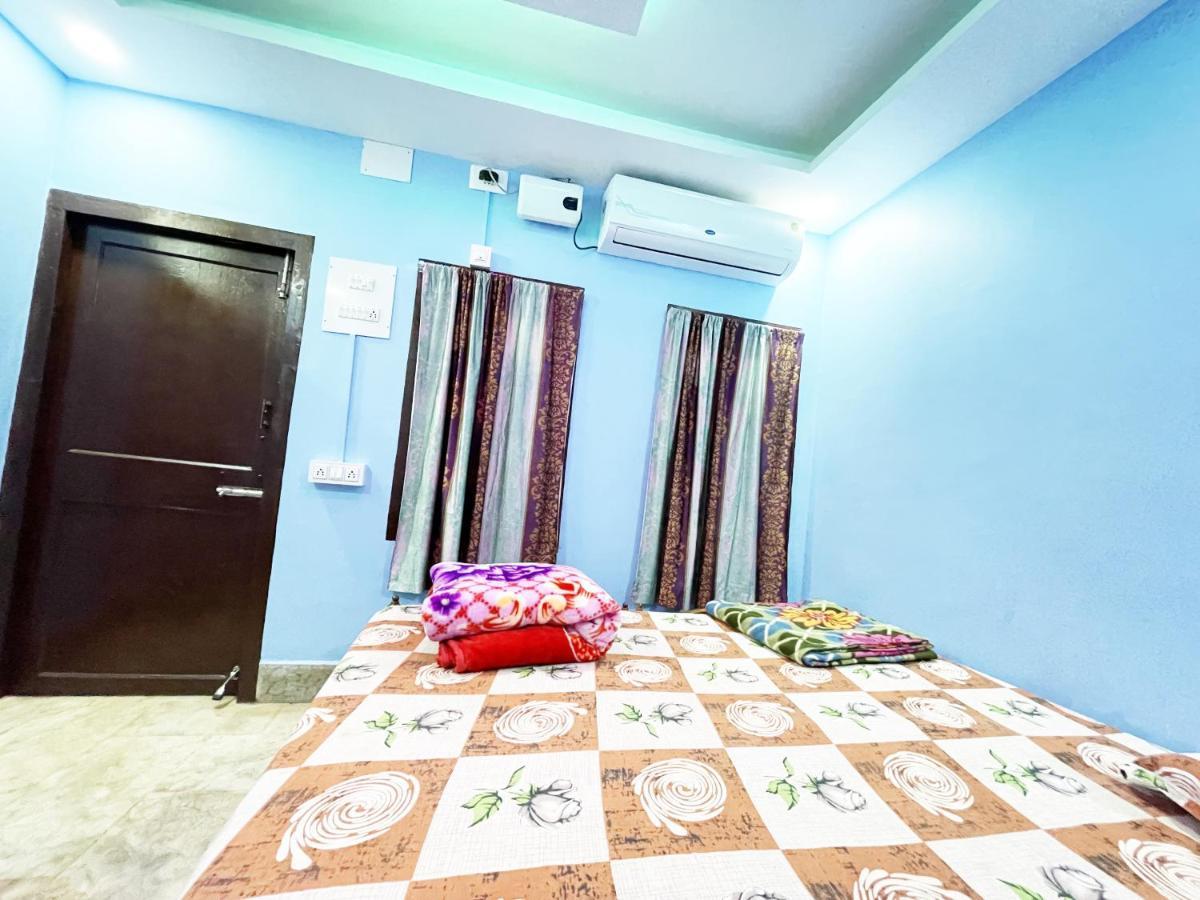 Hotel Radha Krishna Puri Eksteriør bilde